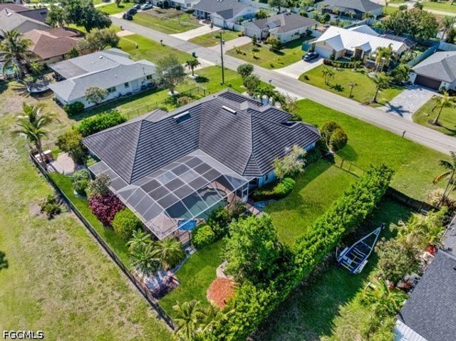 1221 SW 19th LN, Cape Coral, FL 33991