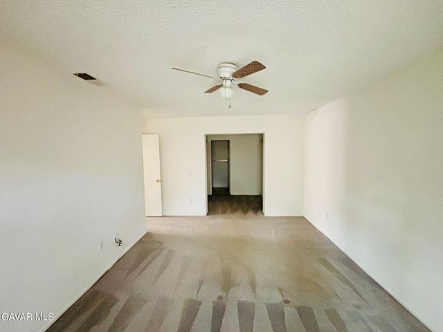 3220 E Avenue S2, Palmdale, CA 93550