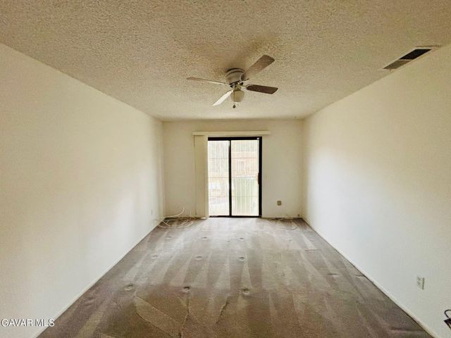 3220 E Avenue S2, Palmdale, CA 93550