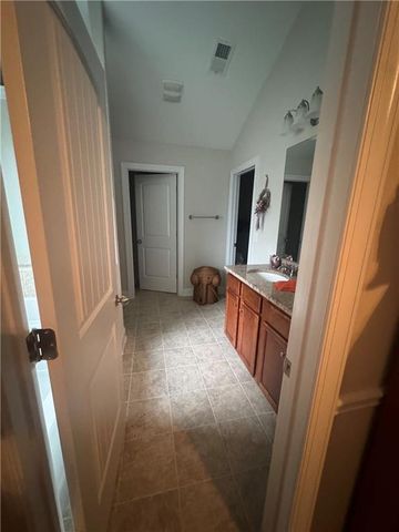 1246 Branlee Drive SE, Conyers, GA 30013