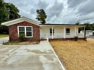 108 Deepwoods Ct Circle, Garner, NC 27529