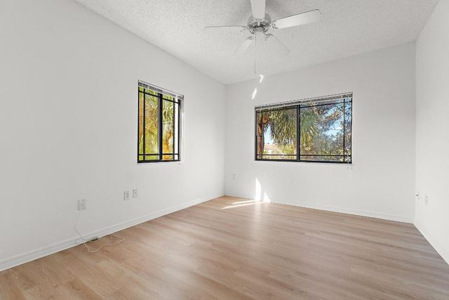 2729 Anzio Court 203, Palm Beach Gardens, FL 33410