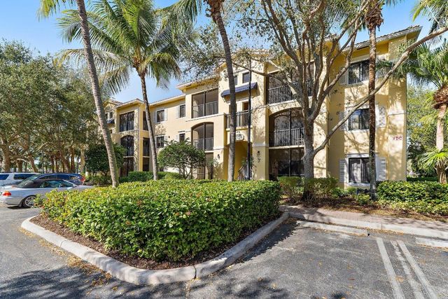 2729 Anzio Court 203, Palm Beach Gardens, FL 33410