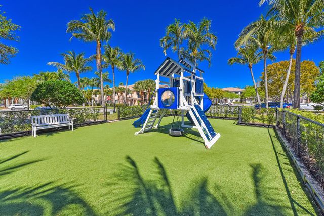 2729 Anzio Court 203, Palm Beach Gardens, FL 33410