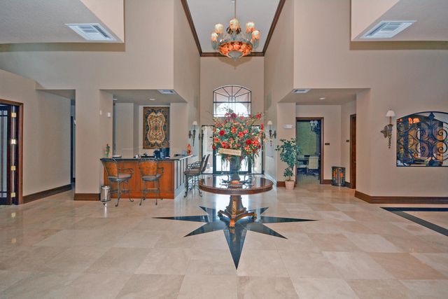 2729 Anzio Court 203, Palm Beach Gardens, FL 33410