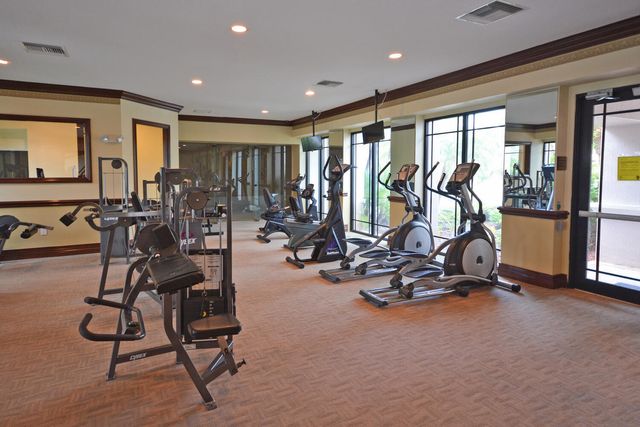 2729 Anzio Court 203, Palm Beach Gardens, FL 33410