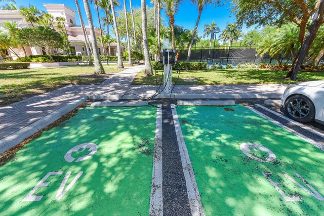 2729 Anzio Court 203, Palm Beach Gardens, FL 33410