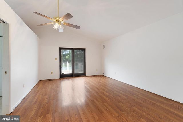 21 BARTHEL CT, Lutherville Timonium, MD 21093