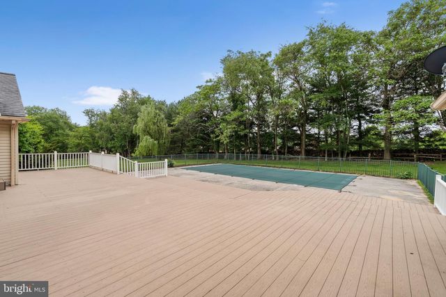21 BARTHEL CT, Lutherville Timonium, MD 21093