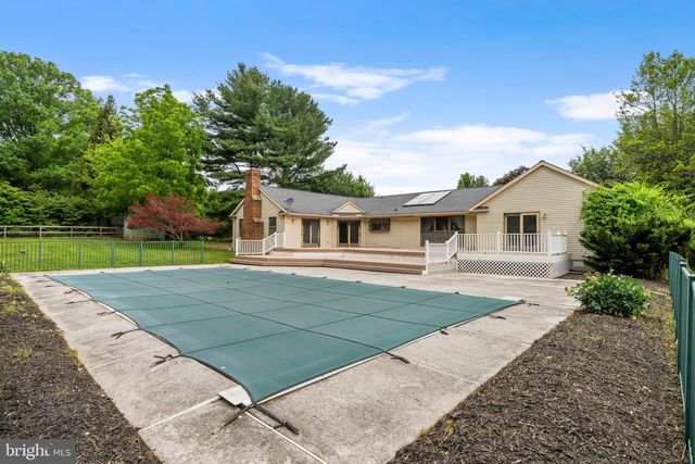 21 BARTHEL CT, Lutherville Timonium, MD 21093