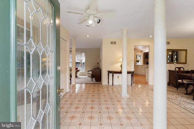21 BARTHEL CT, Lutherville Timonium, MD 21093