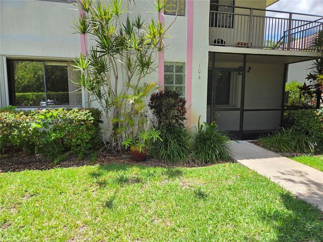 413 Lakeview Dr 104, Weston, FL 33326