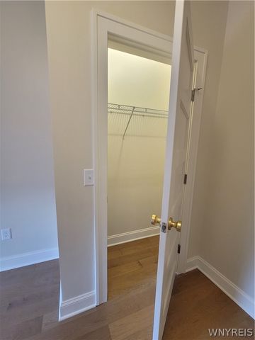 884 Main Street 4, Buffalo, NY 14202