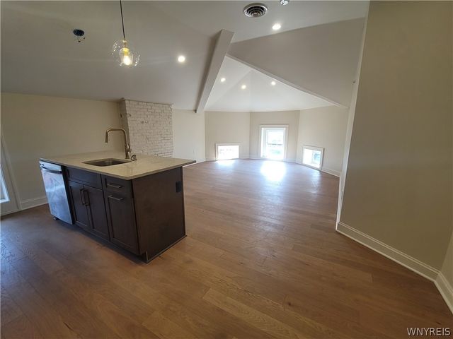 884 Main Street 4, Buffalo, NY 14202