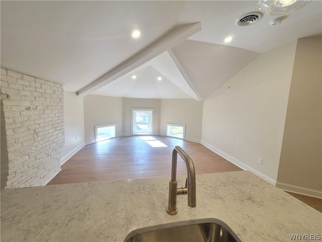 884 Main Street 4, Buffalo, NY 14202