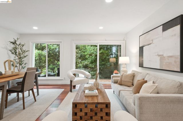 199 Montecito Ave. 107, Oakland, CA 94610