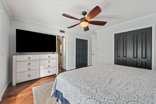 6138 N Jim Miller Road, Dallas, TX 75228