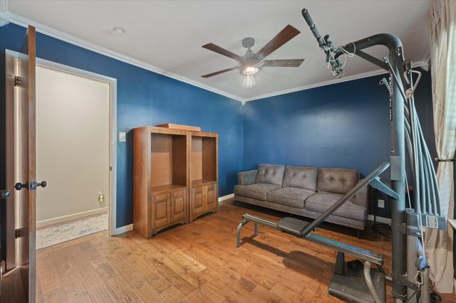 6138 N Jim Miller Road, Dallas, TX 75228