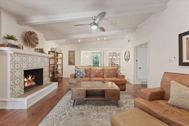 6138 N Jim Miller Road, Dallas, TX 75228