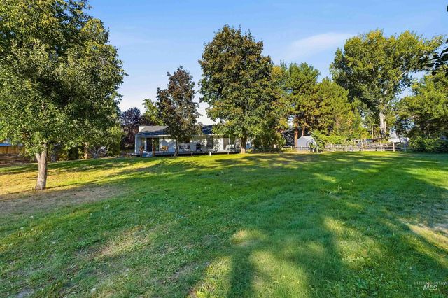 9298 W Teakwood Dr, Boise, ID 83709