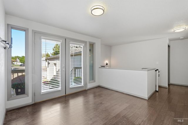 9298 W Teakwood Dr, Boise, ID 83709