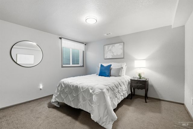 9298 W Teakwood Dr, Boise, ID 83709