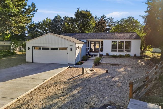 9298 W Teakwood Dr, Boise, ID 83709
