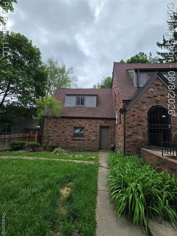 135 Wenonah Drive, Pontiac, MI 48341