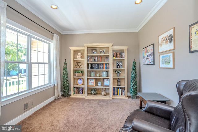 4 DORENE CT, Monroe Township, NJ 08831