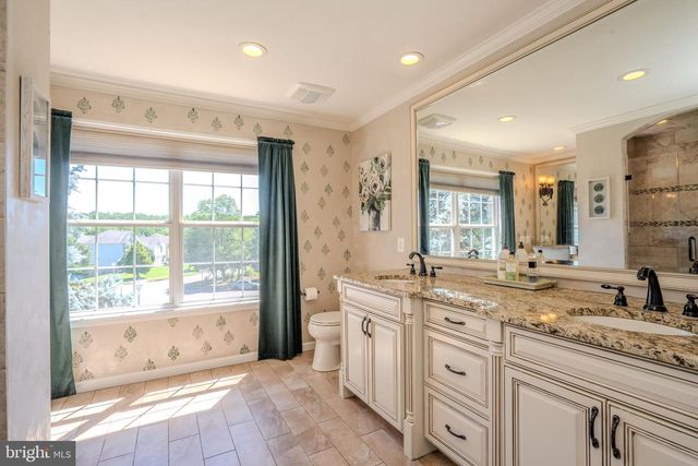 4 DORENE CT, Monroe Township, NJ 08831