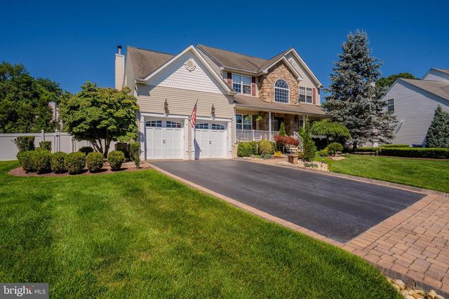 4 DORENE CT, Monroe Township, NJ 08831
