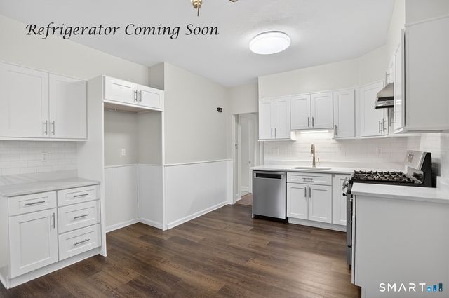 95 Parrott Avenue, Bridgeport, CT 06606