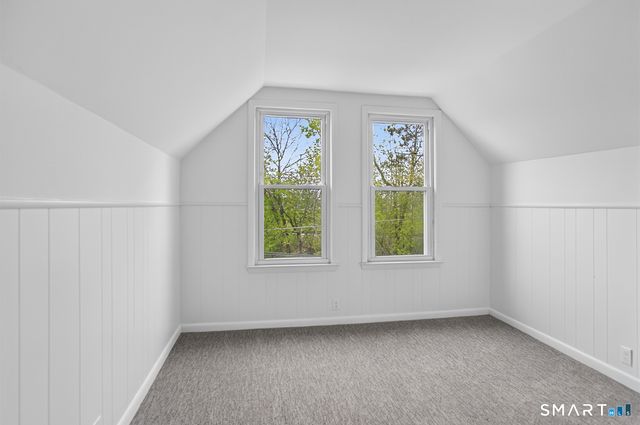 95 Parrott Avenue, Bridgeport, CT 06606