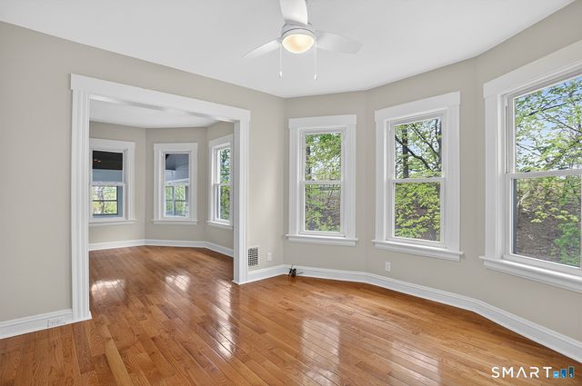 95 Parrott Avenue, Bridgeport, CT 06606