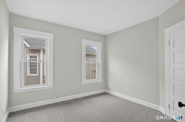 95 Parrott Avenue, Bridgeport, CT 06606