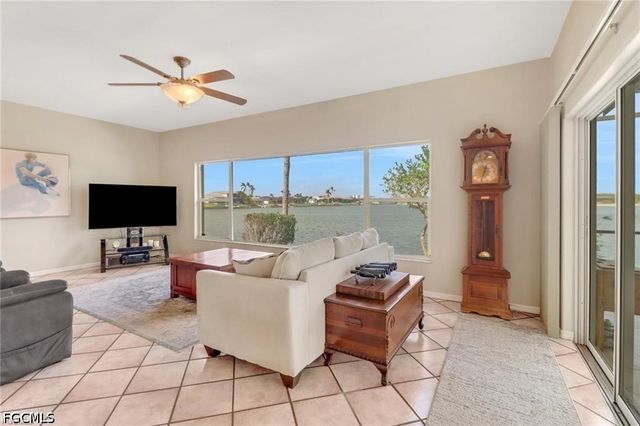 1323 SW 27th TER, Cape Coral, FL 33914