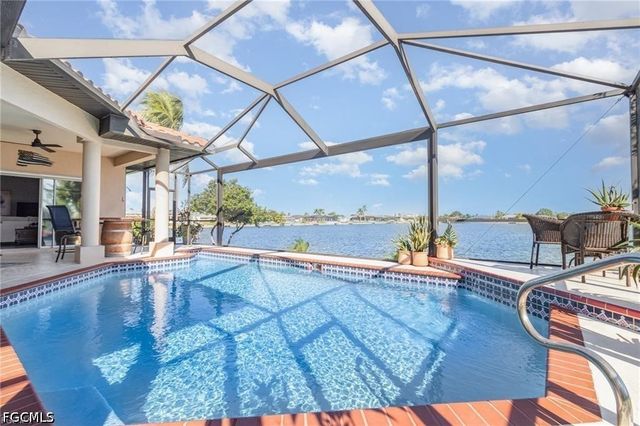 1323 SW 27th TER, Cape Coral, FL 33914