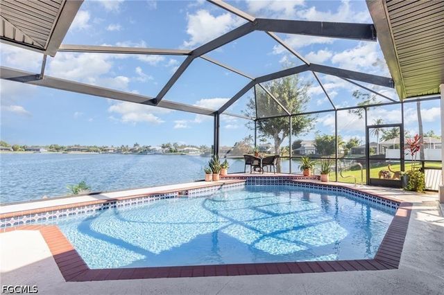 1323 SW 27th TER, Cape Coral, FL 33914