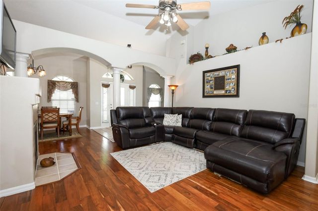 1621 PARKGLEN CIRCLE, Apopka, FL 32712