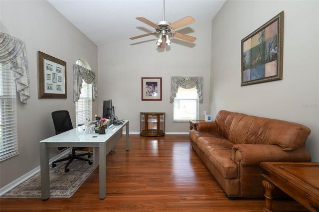 1621 PARKGLEN CIRCLE, Apopka, FL 32712