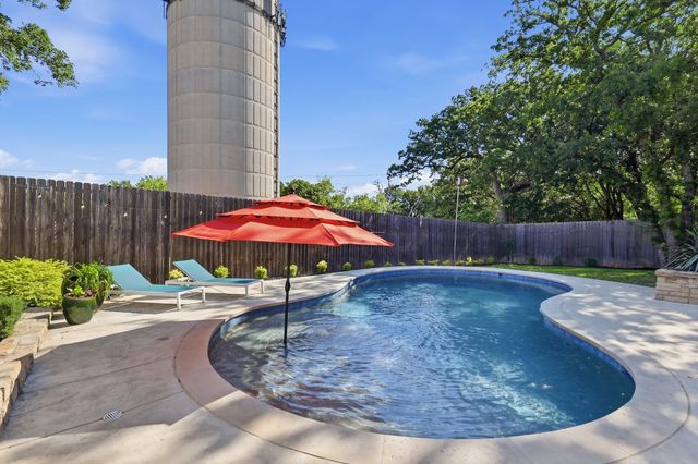 908 Idlewild Court, Highland Village, TX 75077