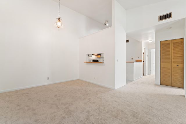 6536 Chasewood Drive H, Jupiter, FL 33458