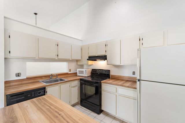 6536 Chasewood Drive H, Jupiter, FL 33458