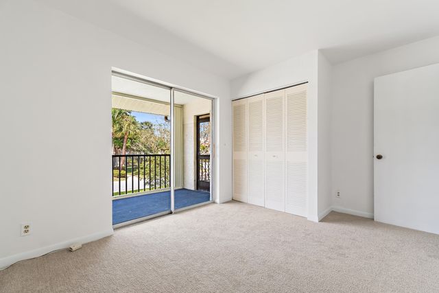 6536 Chasewood Drive H, Jupiter, FL 33458