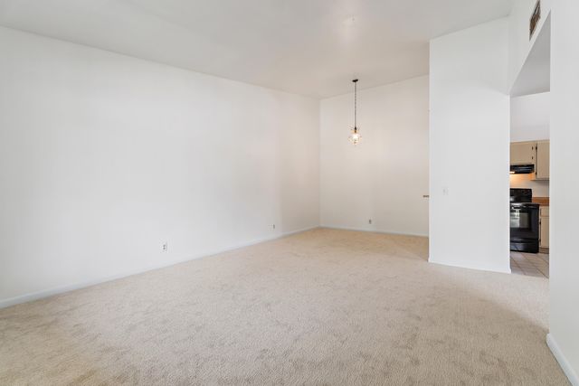 6536 Chasewood Drive H, Jupiter, FL 33458