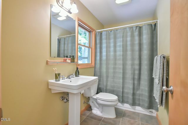5424 Hawes Road, Hillsborough, NC 27278