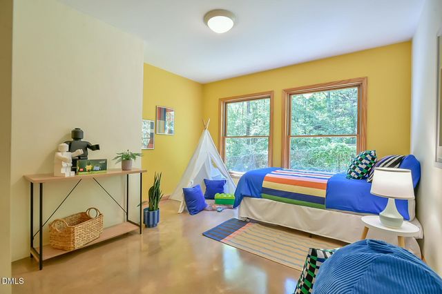 5424 Hawes Road, Hillsborough, NC 27278