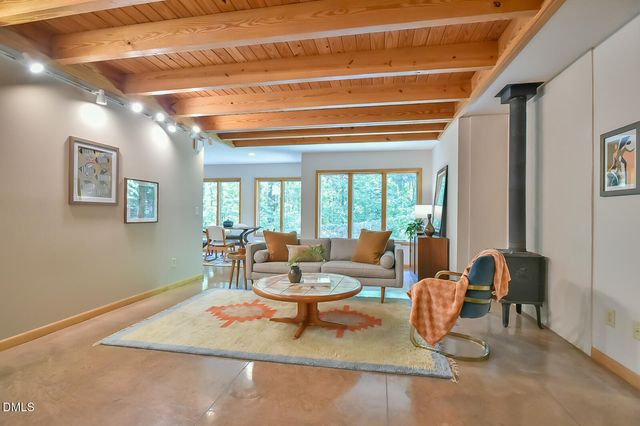 5424 Hawes Road, Hillsborough, NC 27278