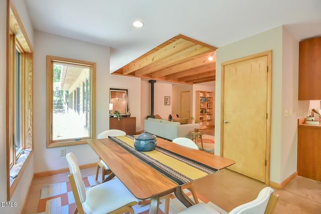 5424 Hawes Road, Hillsborough, NC 27278