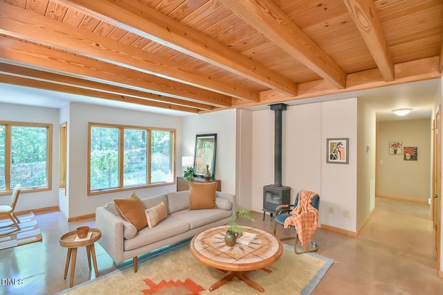 5424 Hawes Road, Hillsborough, NC 27278